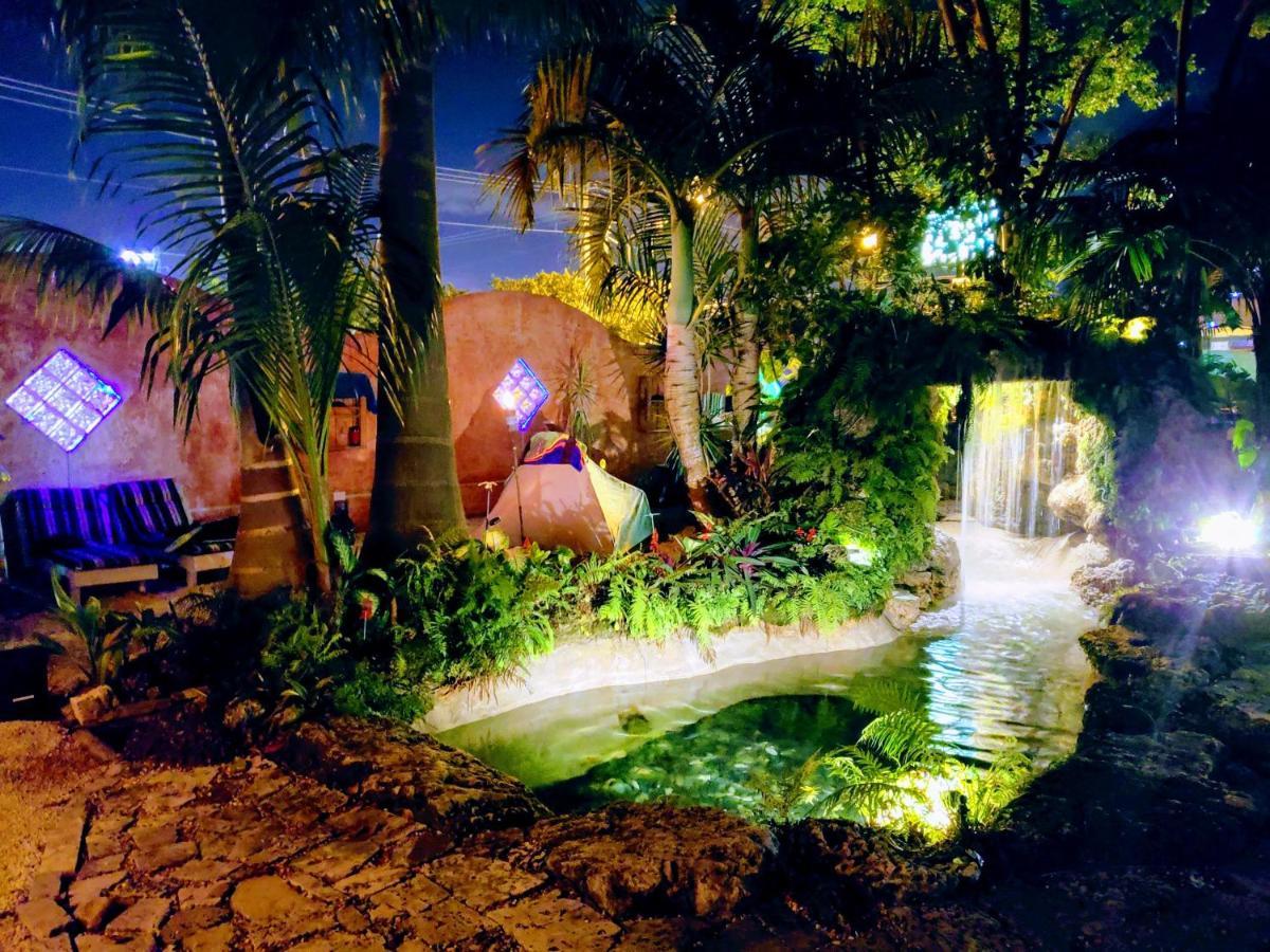 פלורידה סיטי Hoosville Hostel מראה חיצוני תמונה